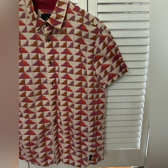 Mens Prana Short-Sleeve Button Up Shirt Triangle Print Small - Picture 5 of 9